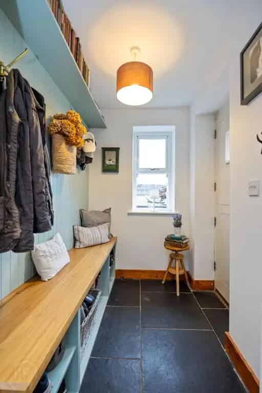 Stunning 5-Bedroom Detached Home with Office and Gym