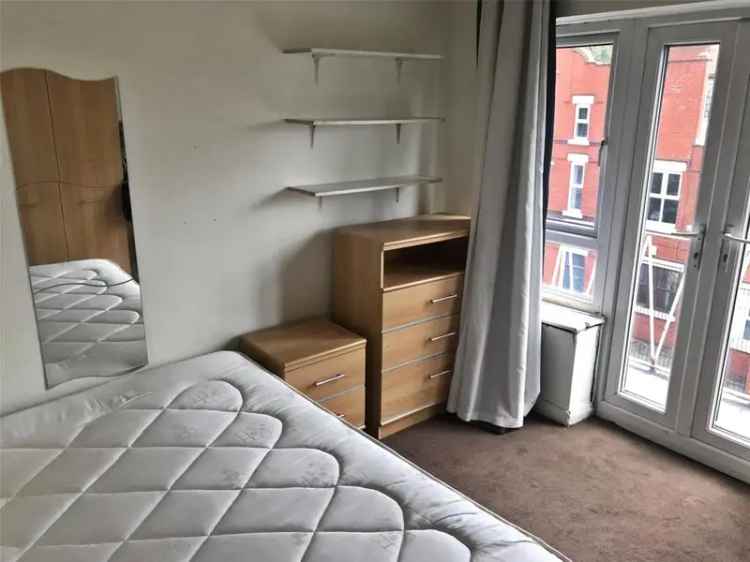 4 bedroom flat to rent