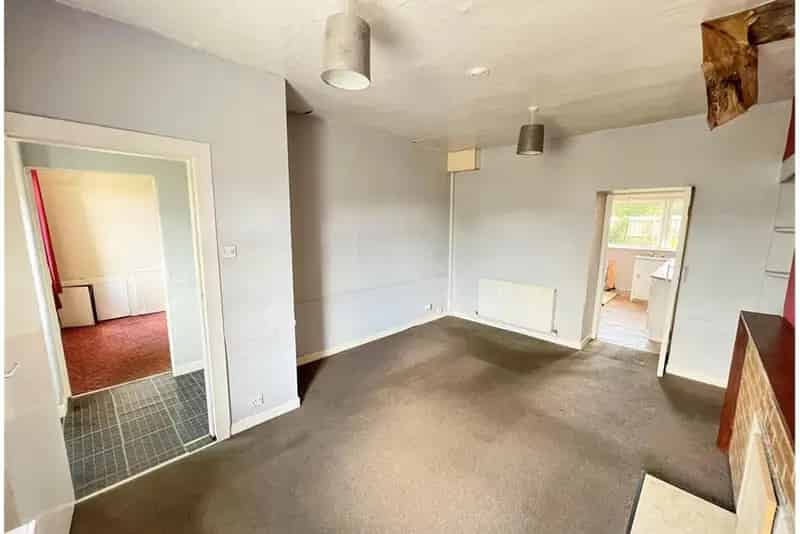 1 Bed Cottage Dunoon Parking Garden Renovation Potential