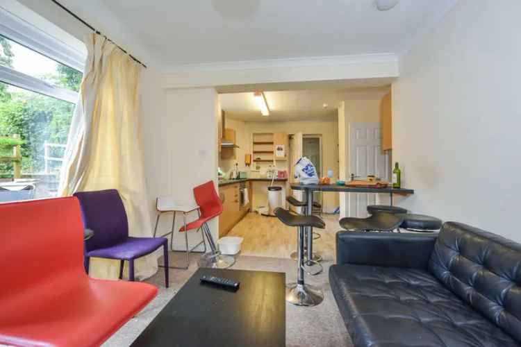 1 Bedroom Flat To Rent Available August 13 2025