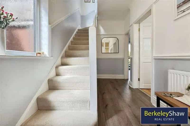3 Bed Semi-Detached House For Sale
