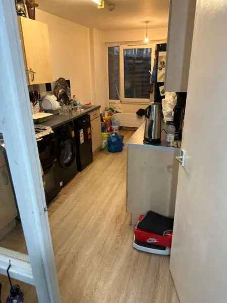 Flat For Rent in London, England