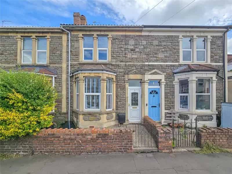 1 Bedroom Apartment for Sale - Victorian Conversion