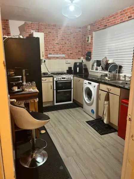 Flat For Rent in Walsall, England