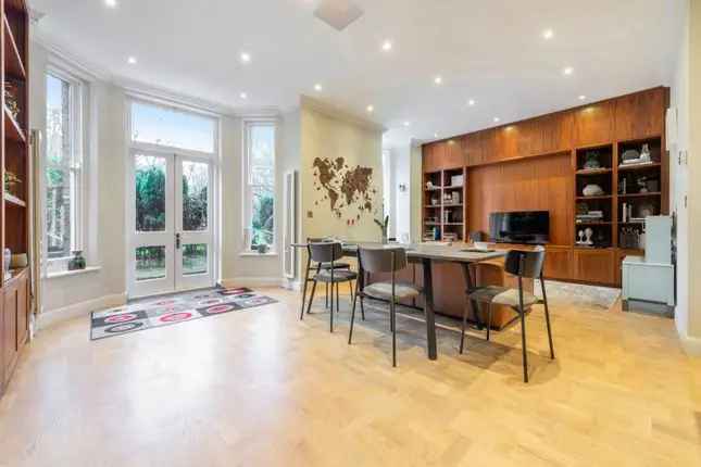 Flat for Sale in Maida Vale W9 Sutherland Avenue