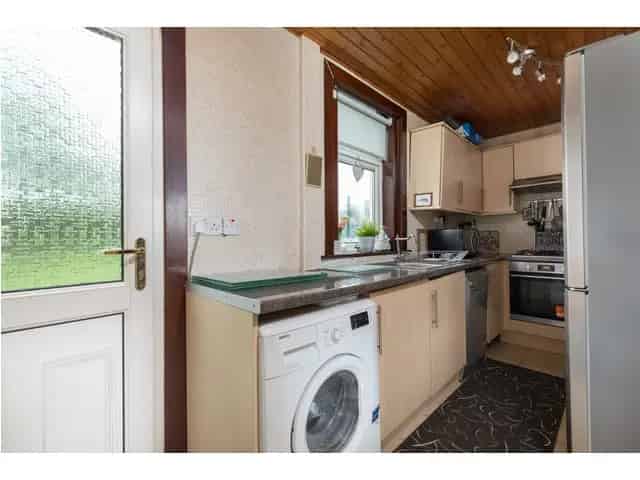 2 Bedroom End Terrace House for Sale