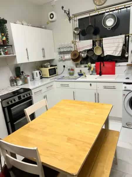 Spacious 3-Bedroom House in Islington