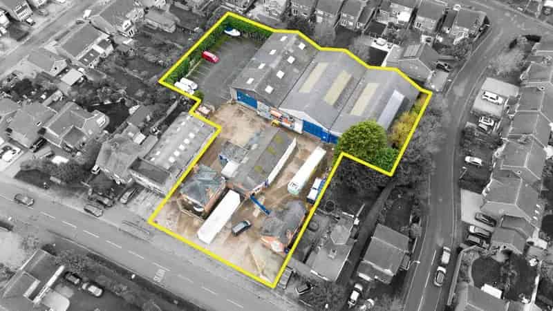 Industrial Facility with 3-Bay Unit and Detached Offices