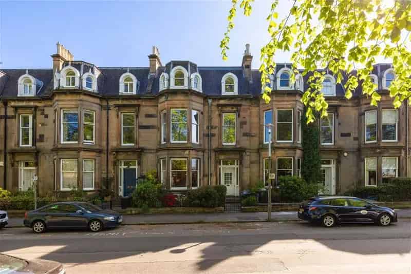 2 Bed Flat Ground Floor West End Edinburgh Private Garden