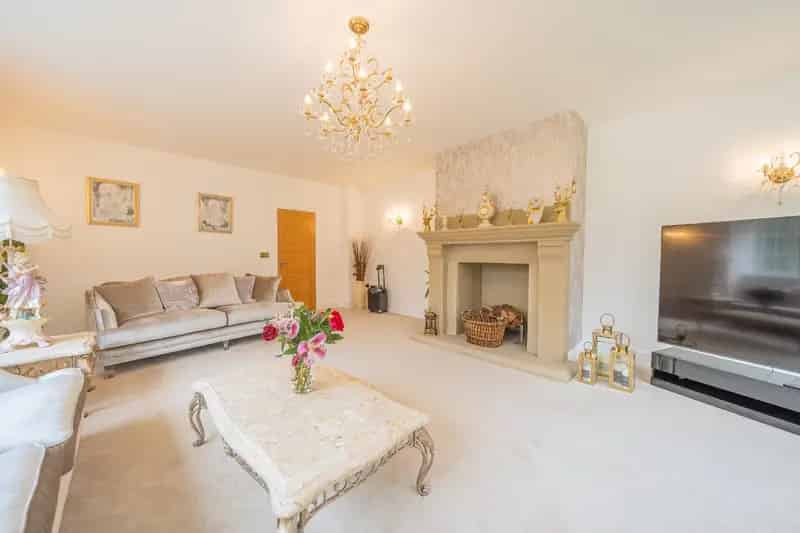 Luxury 5 Bed 5 Bath Home with 3 Acres of Land Stunning Views