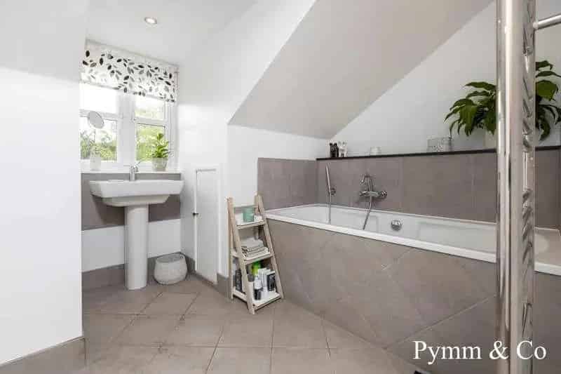 4 Bed House for Sale Hempnall