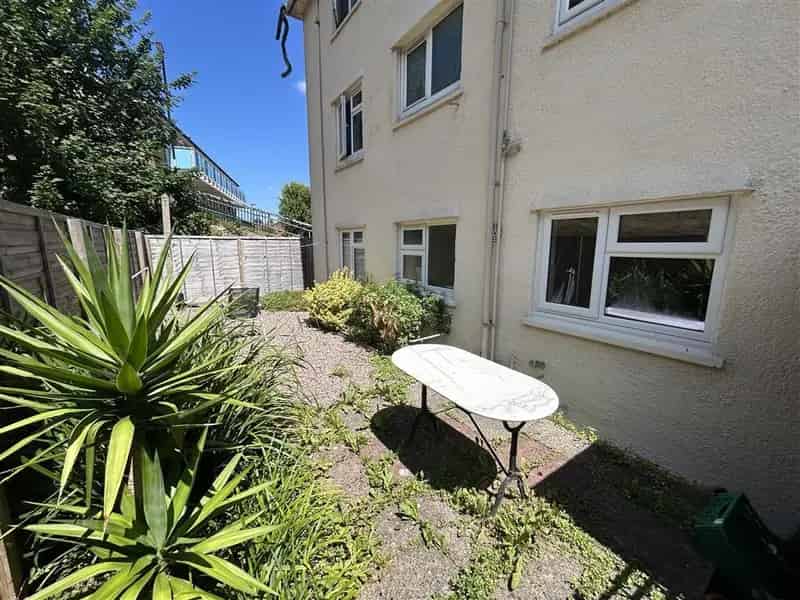 Spacious 2-Bed Ground Floor Flat Southampton - Private Garden Parking