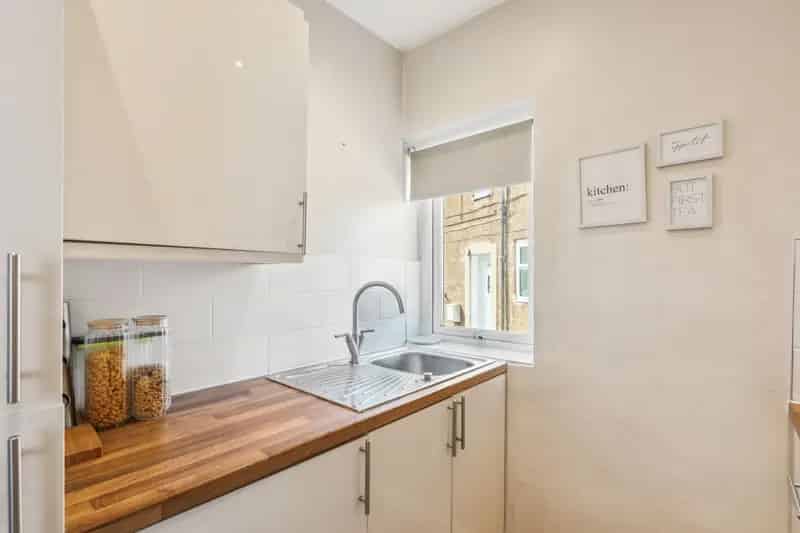 3 Bedroom Lower Villa with Driveway and Private Garden