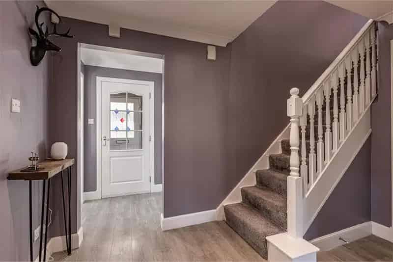 5 Bed House - Detached with 3 Reception Rooms