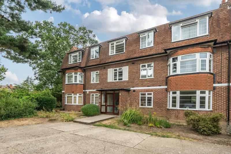 Flat For Sale , London, England