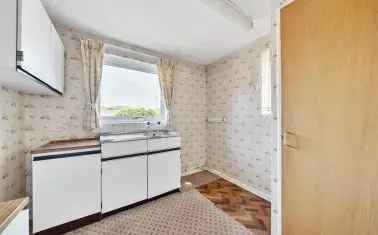 Bungalow For Sale in Wellington, England