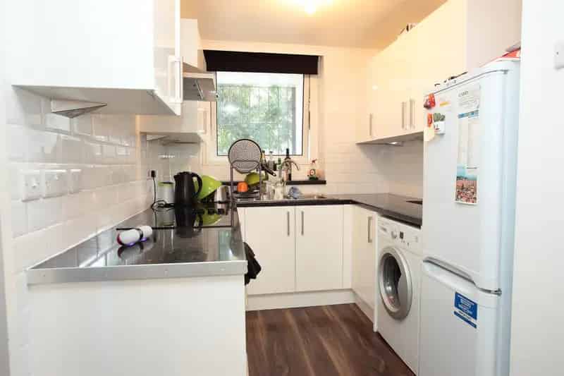 4 Bedroom Maisonette House to Rent