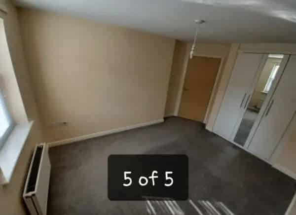 2 Bed Ground Floor Flat Near Schools Shops and Transport Links
