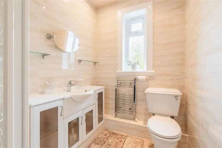 3 Bed Flat Maindoor with 1 Reception Room Broomhouse