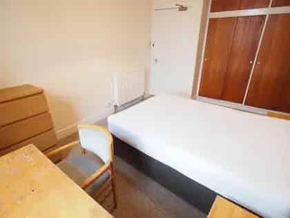 3 Bedroom Flat 111m² Aberdeen HMO Licence Available April 15th