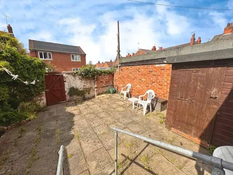7 Bedroom Mid Terrace Flat for Sale Chester Cheshire