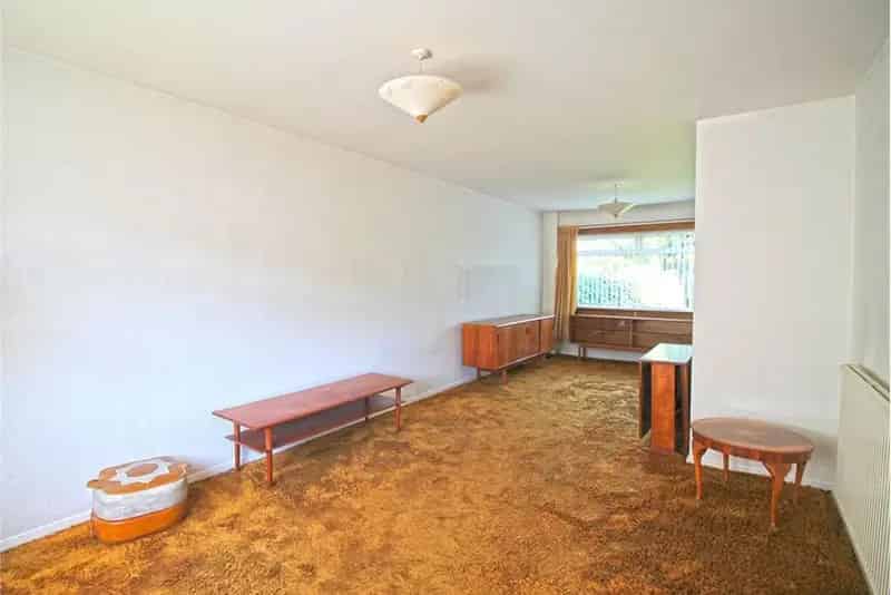 3 Bed House - Semi Detached with 1 Reception Room