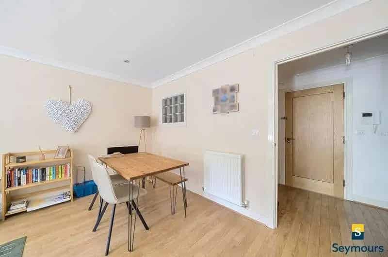 1 Bed Flat for Sale in Burpham - Modern, Secure Gated Development