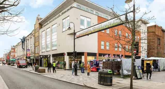 Camden High Street Retail Space For Rent