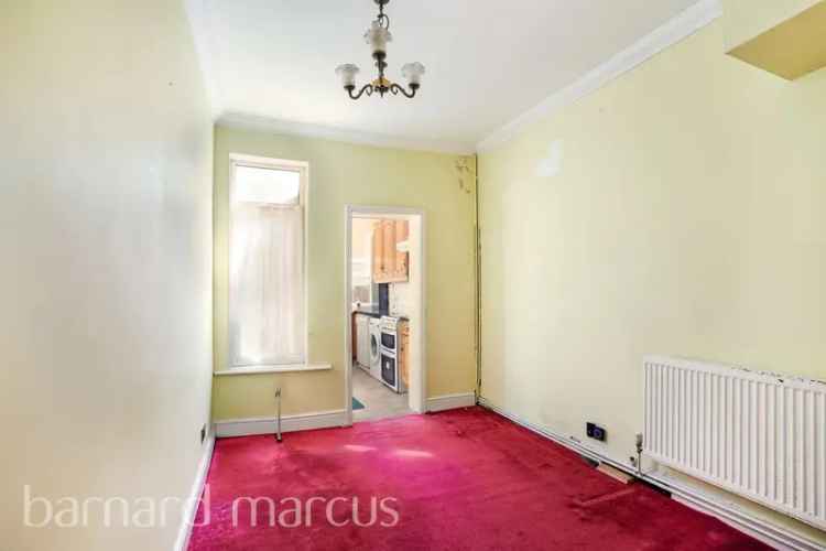 3 Bedroom 3 Reception House for Sale No Onward Chain