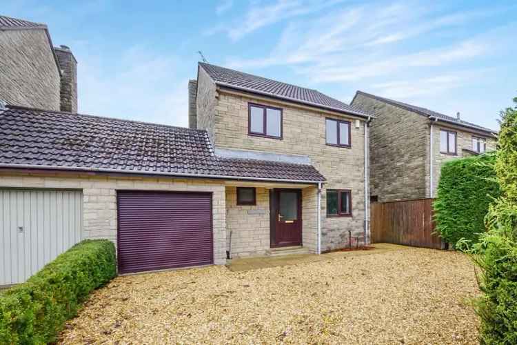 4 Bedroom Link Detached House for Sale