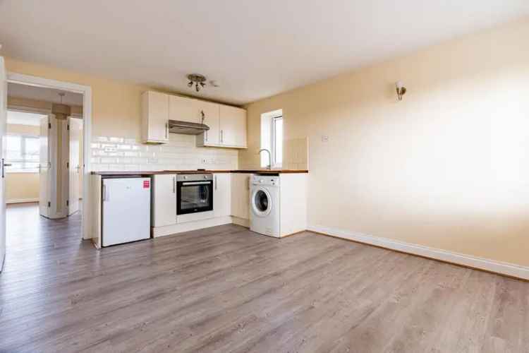 2 Bedroom Flat for Sale Newly Refurbished