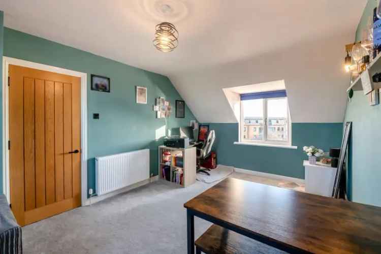 2 bedroom Flat
 For Sale