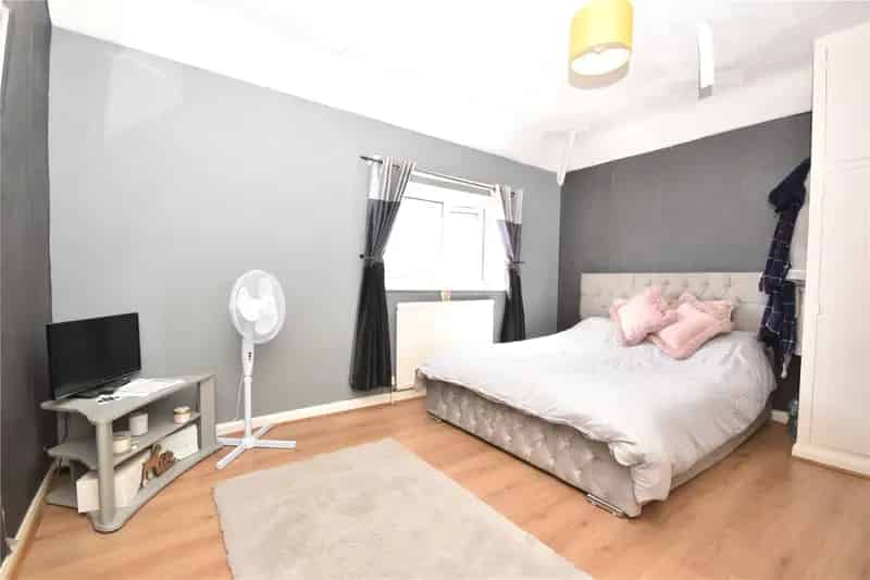Three Bedroom End Terrace House Allerton Bywater
