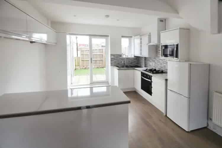 2 Bedroom Mid Terrace House for Sale Macclesfield Cheshire SK10