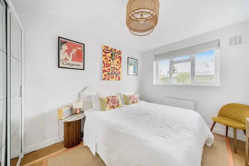 West Dulwich Family Home Near Transport Links and Excellent Schools