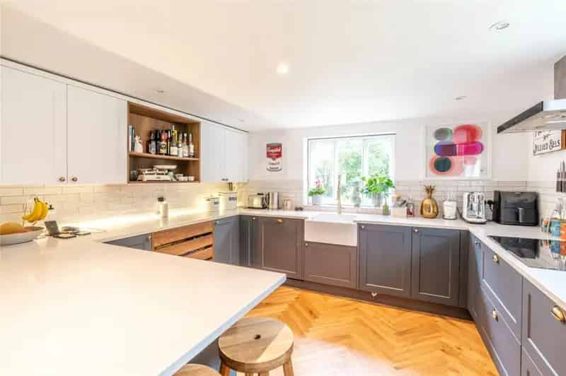 Grade II Listed Suffolk Farmhouse with Barn and Meadow