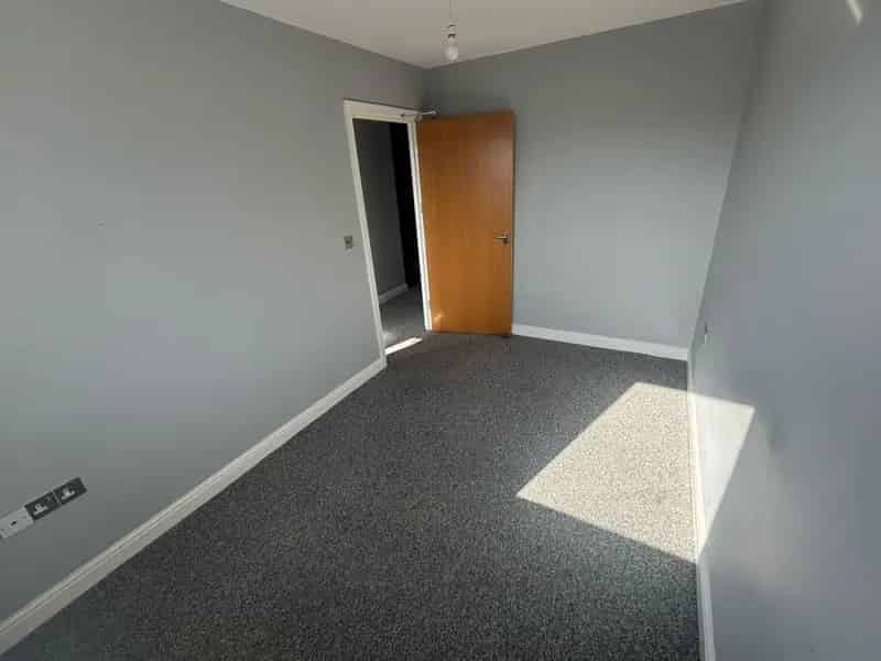 2 Bedroom Apartment in Swansea SA6
