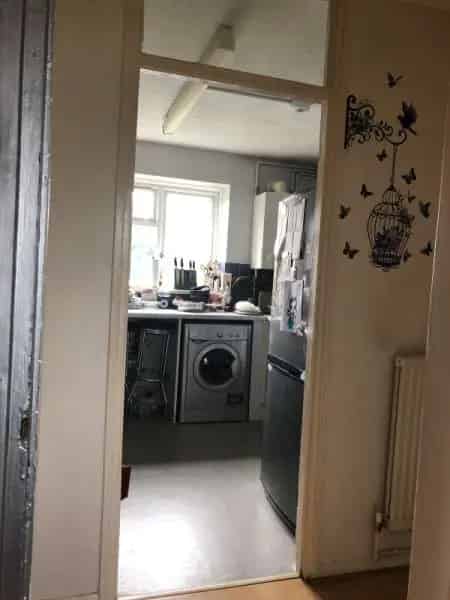 2 Bedroom 2nd Floor Apartment Near Train Station