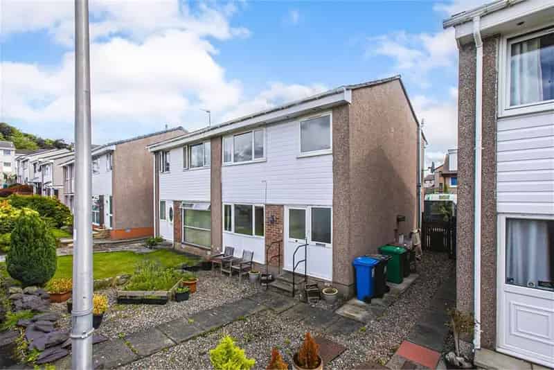 3 Bed Semi Detached House Pitcorthie Estate