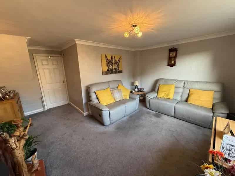 3 Bed Semi Detached House For Sale No Upward Chain