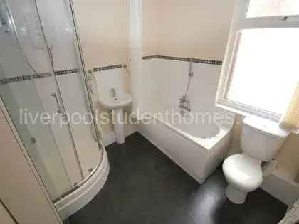 3 Bedroom Student House 22m² London