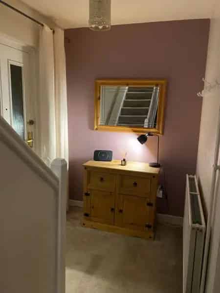 3 Bed Semi Detached House Large Garden Off Street Parking