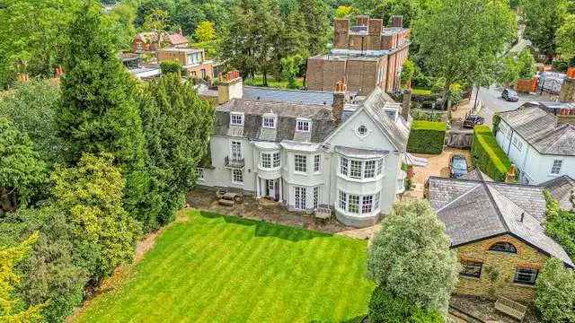 River Lane, Richmond, Surrey, TW10 7AG | Property for sale | Savills