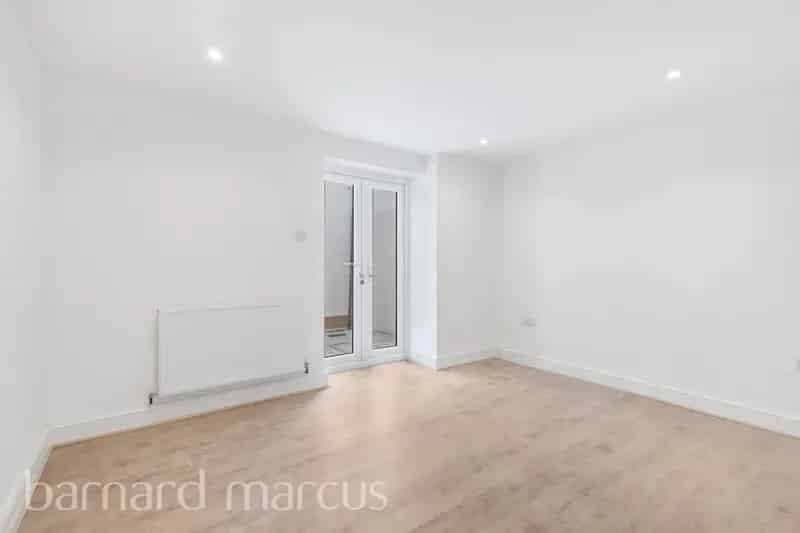 Flat For Rent , London, England