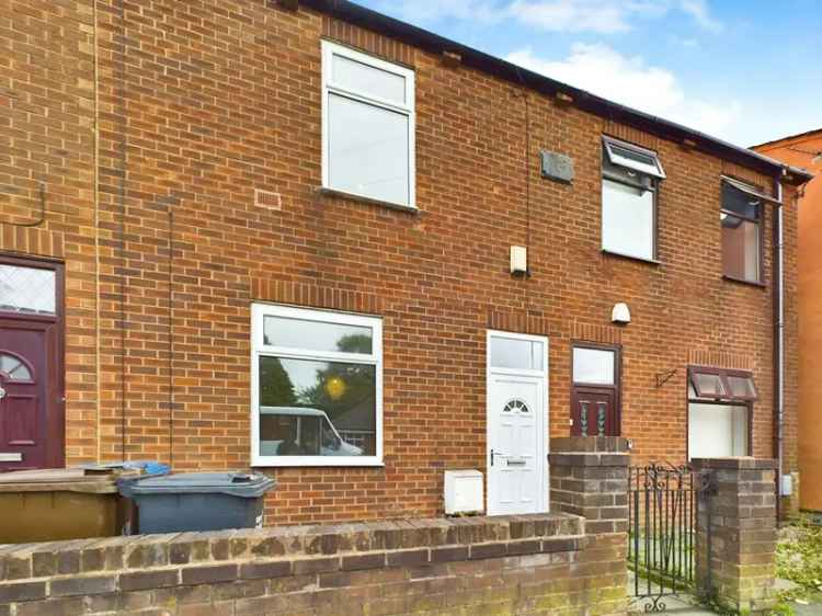 3 Bedroom Terrace House Leasehold Needs Modernisation