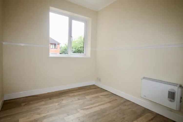 1 Bedroom Flat for Sale - Ideal Investment Opportunity