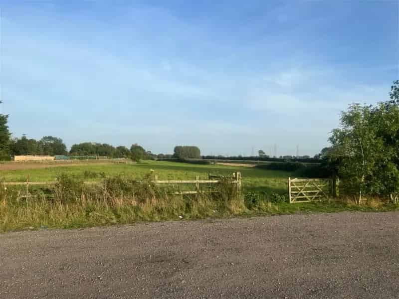 Development Plot 3 Dwellings Planning Permission