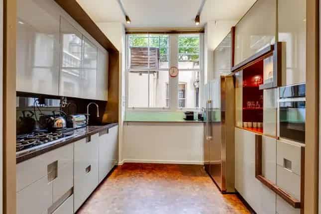 One Bedroom Flat for Sale in Rutland Gate Knightsbridge