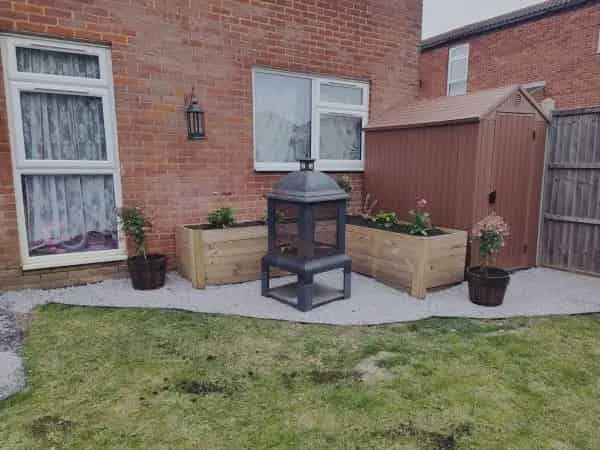 3 Bed End Terrace House Newly Decorated Quiet Road