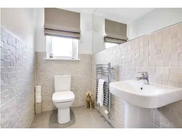 4 Bedroom Detached House for Sale in Hamilton